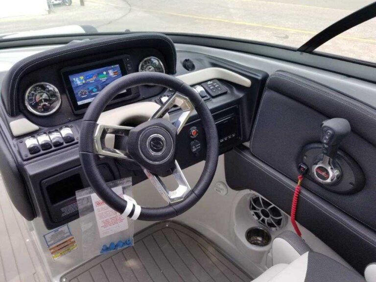 2021 Crownline E285 - Arch - Grill US-KIS86794F021 [photo 29]